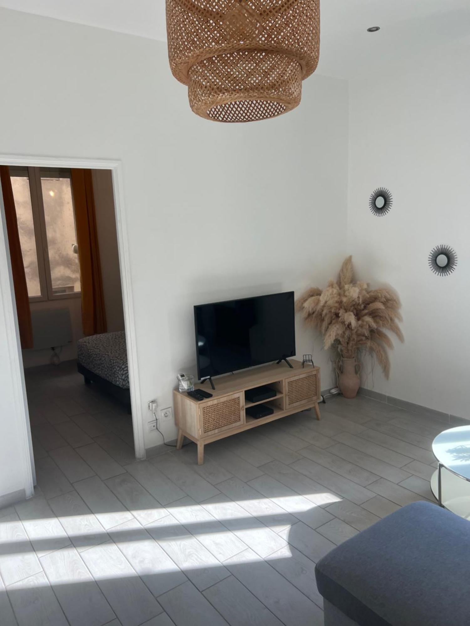 Apartament Grand T2 Climatise A 5 Min De La Gare St-Charles - Vieux Port Marsylia Zewnętrze zdjęcie