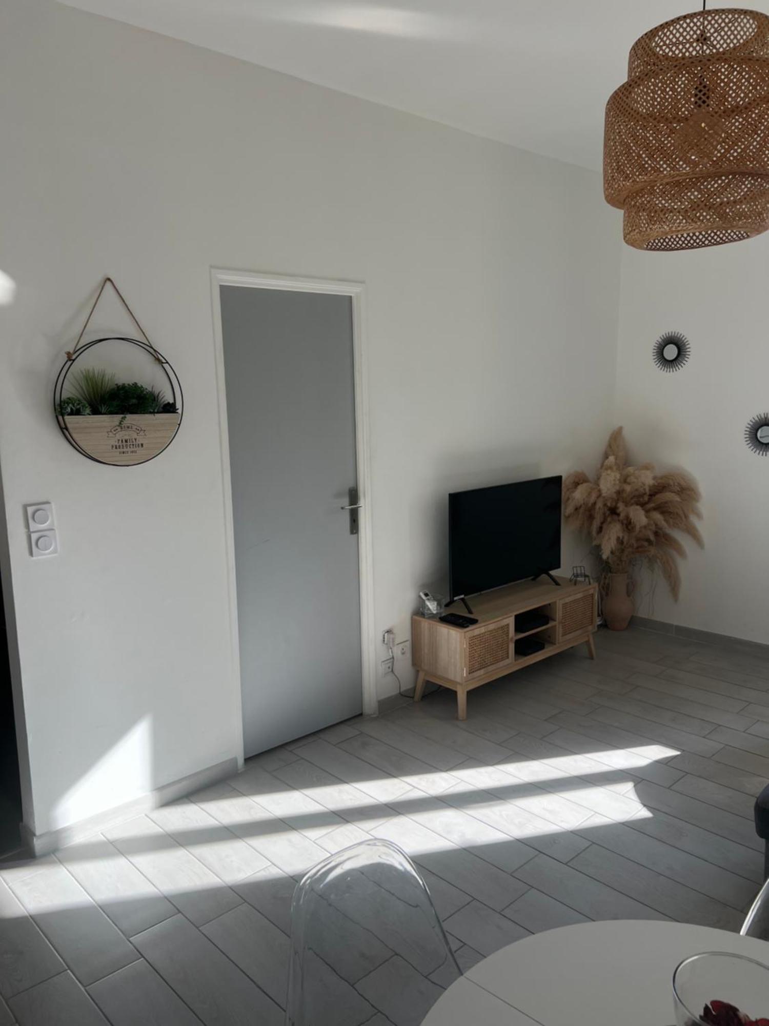 Apartament Grand T2 Climatise A 5 Min De La Gare St-Charles - Vieux Port Marsylia Zewnętrze zdjęcie